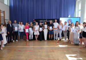 Zakończenie Roku Szkolnego 2023/2024 - Klasy 4-7 - Zdjęcia grupowe