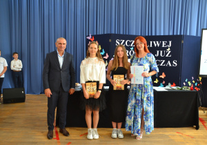 Zakończenie Roku Szkolnego 2023/2024 - Klasy 4-7 - Zdjęcia grupowe