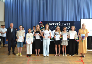 Zakończenie Roku Szkolnego 2023/2024 - Klasy 4-7 - Zdjęcia grupowe