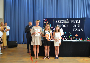Zakończenie Roku Szkolnego 2023/2024 - Klasy 4-7 - Zdjęcia grupowe
