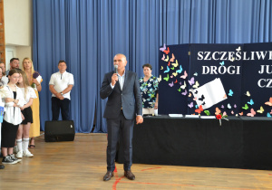 Zakończenie Roku Szkolnego 2023/2024 - Klasy 4-7 - Zdjęcia grupowe
