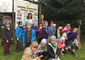 Zdjęcie grupowe przedszkolaów