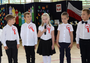 Uczniowie w czasie występów