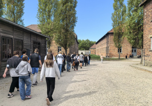 Zdjęcie zabudowań obozu Auschwitz-Birkenau