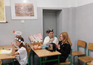 Uczniowie w czasie konkursu