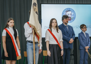 Poczet sztandarowy