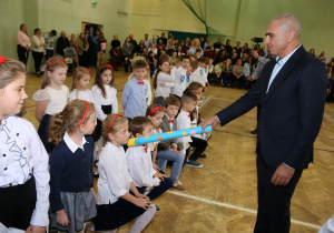 Uczniowie w czasie uroczystości