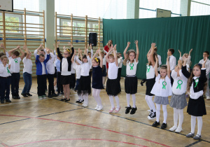 Uczniowie w czasie uroczystości