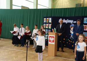 Uczniowie w czasie uroczystości