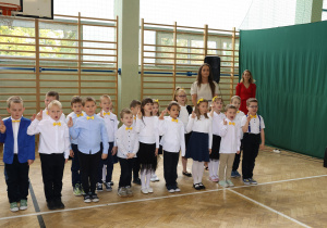 Uczniowie w czasie uroczystości