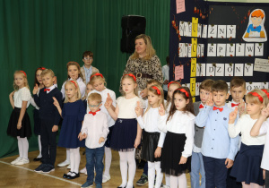 Uczniowie w czasie uroczystości