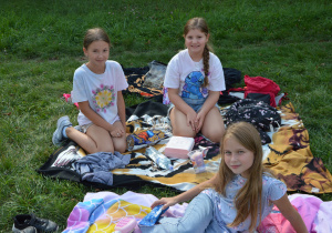 Uczniowie w czasie pikniku