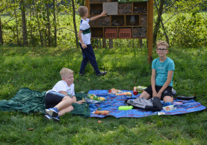 Uczniowie w czasie pikniku