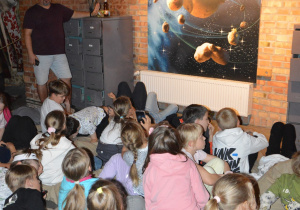 Uczniowie w czasie warsztatów