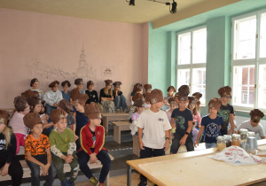 Uczniowie w czasie warsztatów