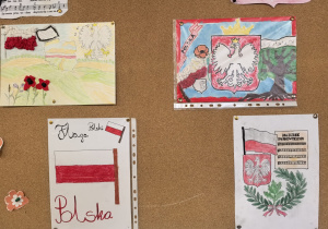 Tablica z z pracami konkursowymi.