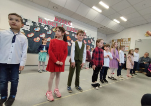 Zdjęcie grupowe dzieci