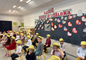 Zdjęcie grupowe dzieci