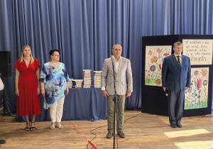 Zdjęcie grupowe nauczycieli