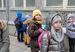 Uczniowie na ulicy w Łodzi